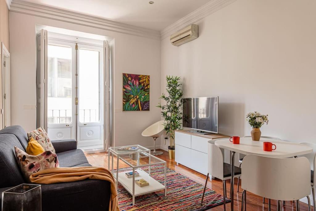 Bright Apartment In Gran Via With Balconies Inf2Iz3 Madrid Exteriör bild